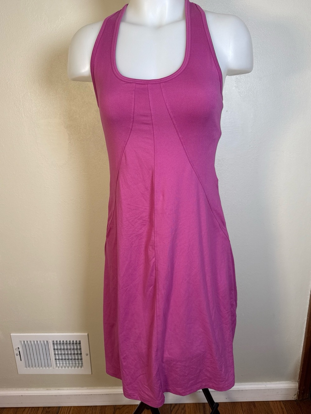 Lole Athletic Performance Small Racerback w/ Bra Dress Fuchsia Pink Purple Tank